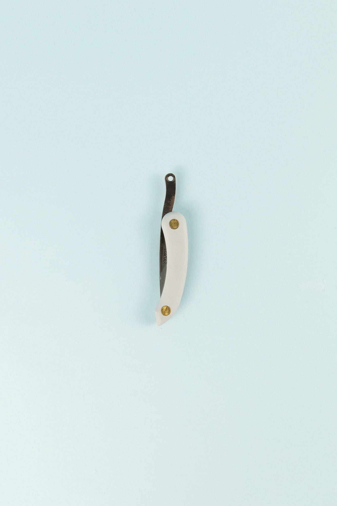 Peasant Knife Mini - Grey, handcrafted knife with a gray handle and carbon blade, perfect for everyday use.