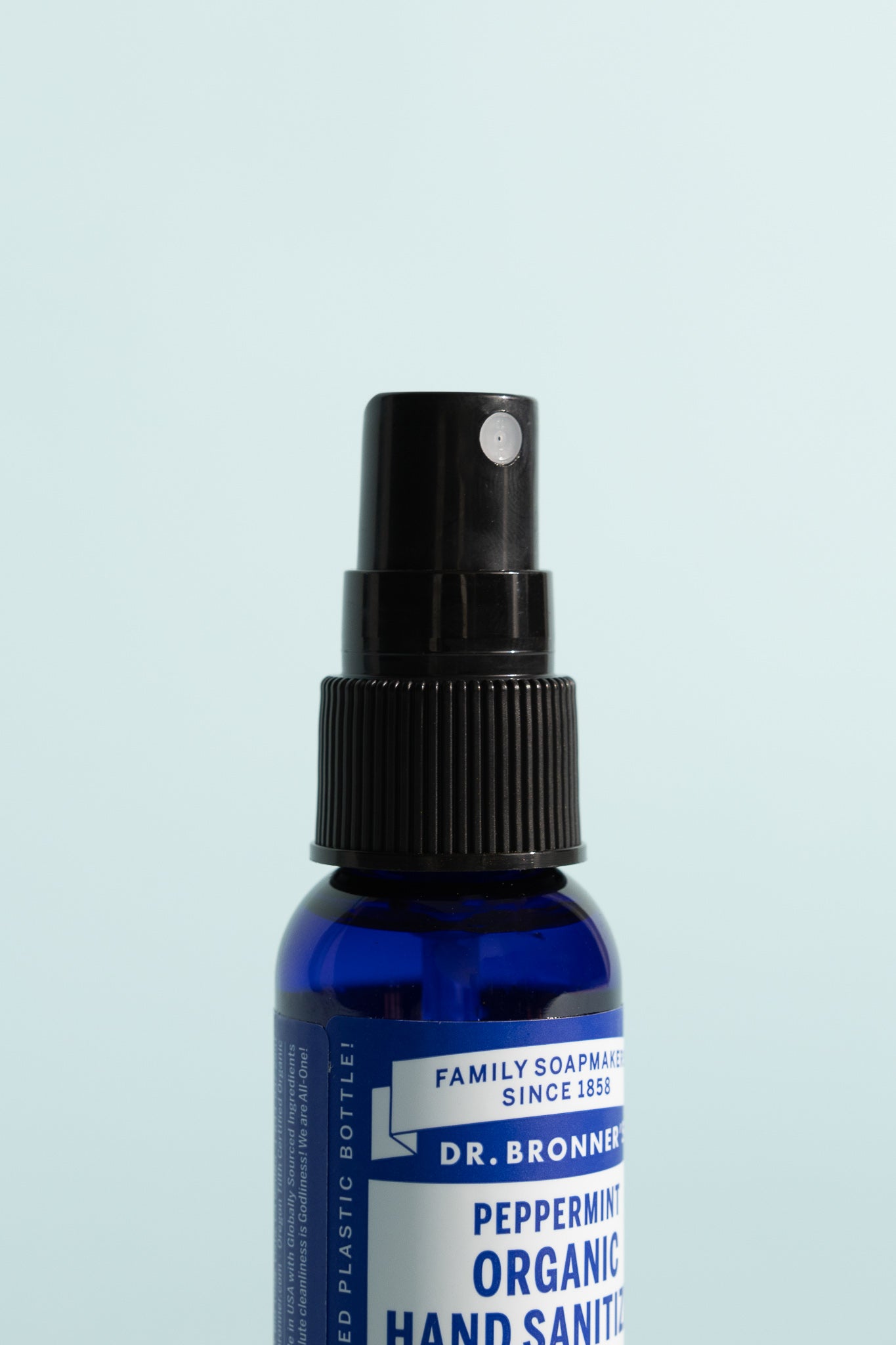 Peppermint Organic Hand Sanitiser in a spray bottle, featuring a refreshing peppermint aroma for effective hand hygiene.