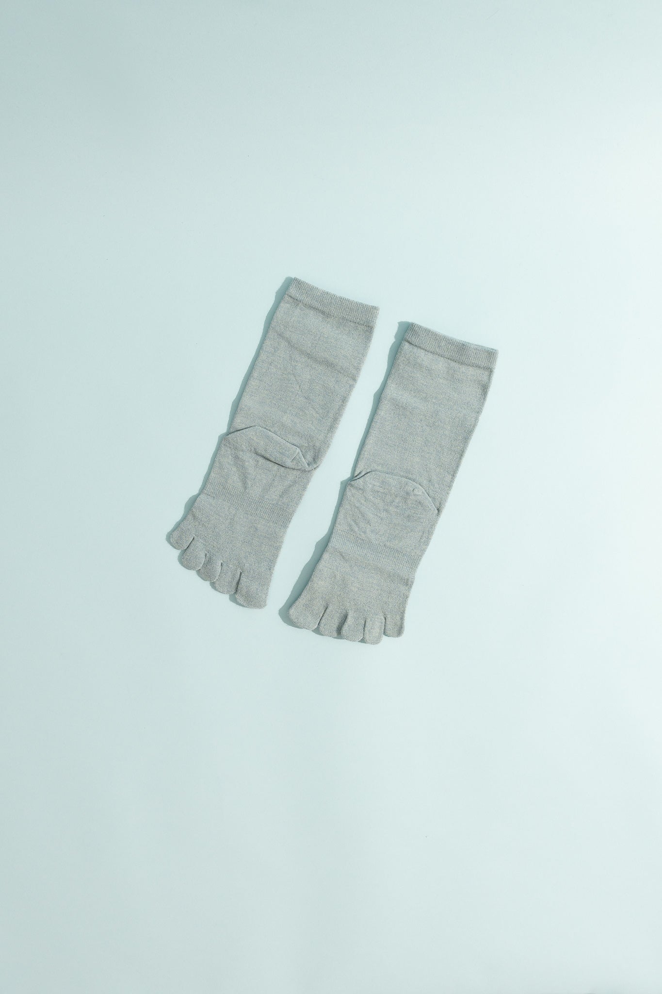 Injinji Coolmax Liner Toe Socks in Celestine, view 3.