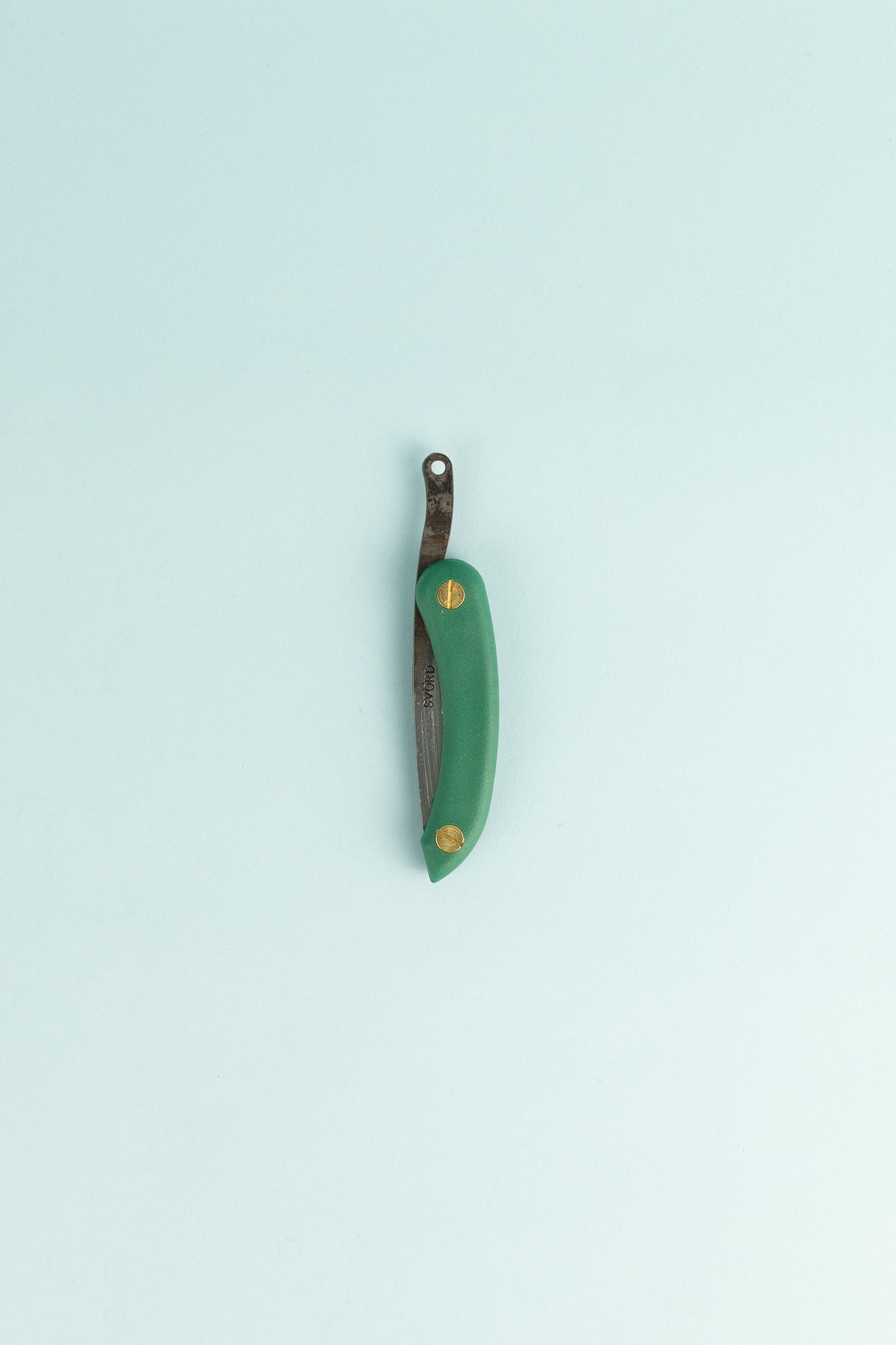 Peasant Knife Mini - Dark Green featuring a handcrafted design with a high-grade carbon blade.