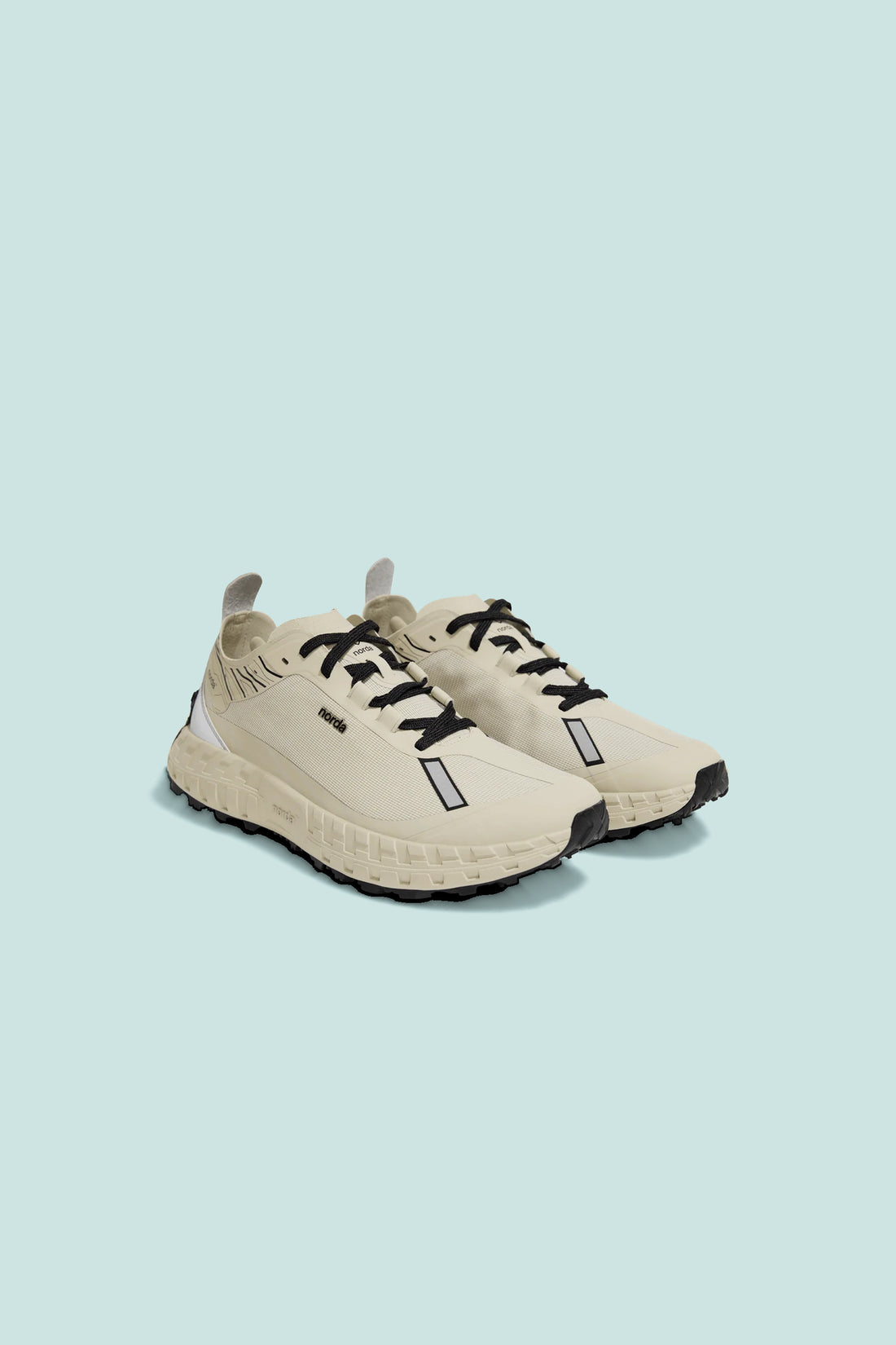 001A - Almond