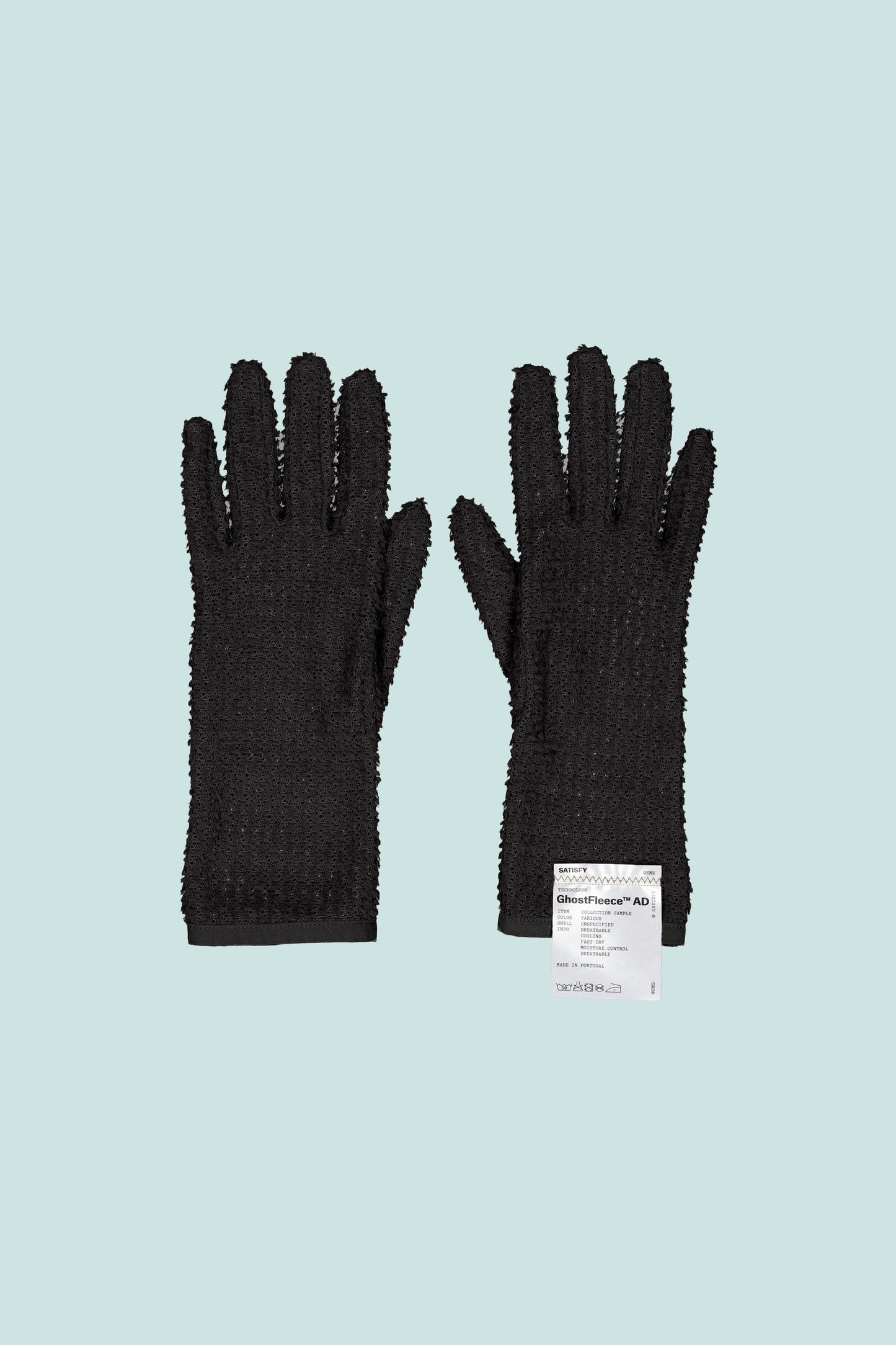 Satisfy FuzzFleece™ AD Gloves - Phantom, black gloves with textured surface for warmth and breathability.