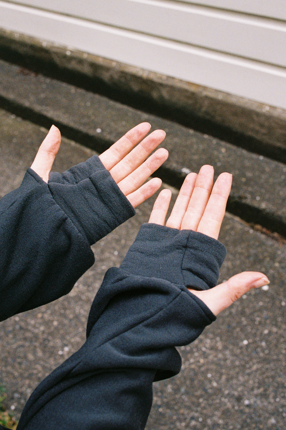 Gnuhr Power Hoodie v1.5 in Asphalt, view 2.