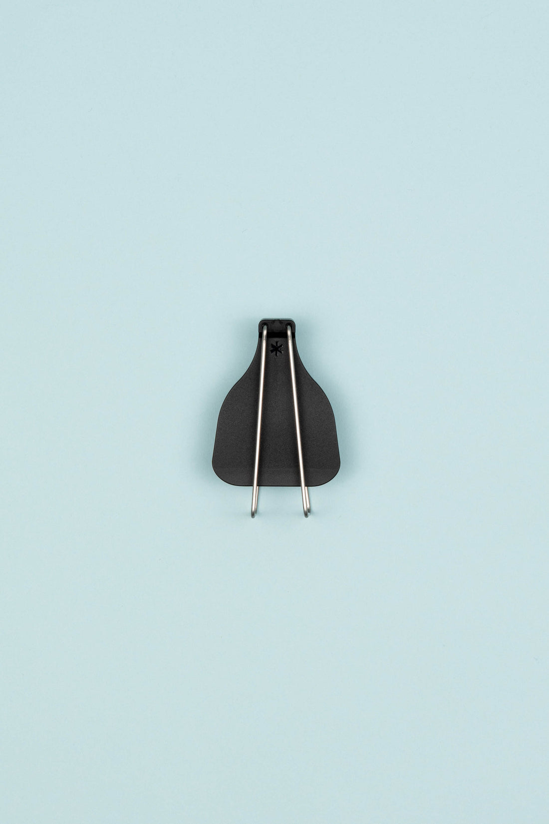 Compact spatula with stainless steel handle, Snow Peak Yaen Turner Peta, featuring a heat-resistant nylon blade.