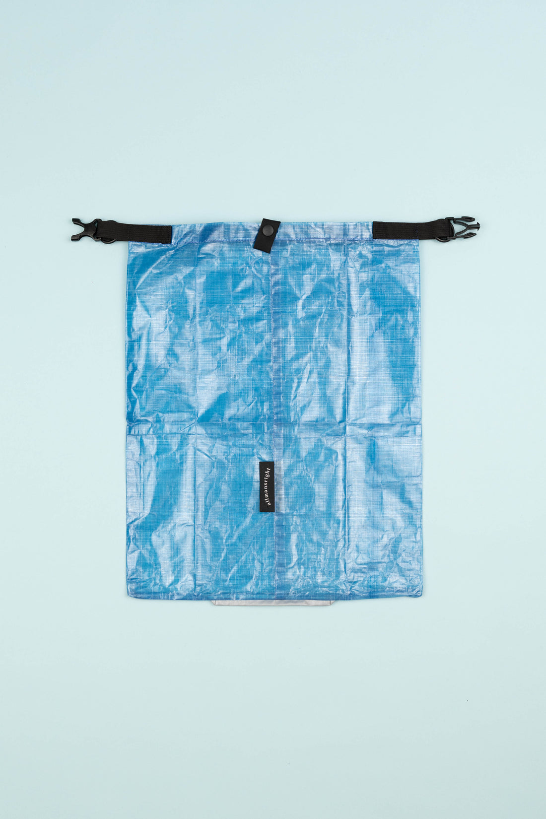 Allmansright Björn Food Bag Medium - Blue, made from Dyneema® Composite Fabric, ideal for holding food and keeping items dry.