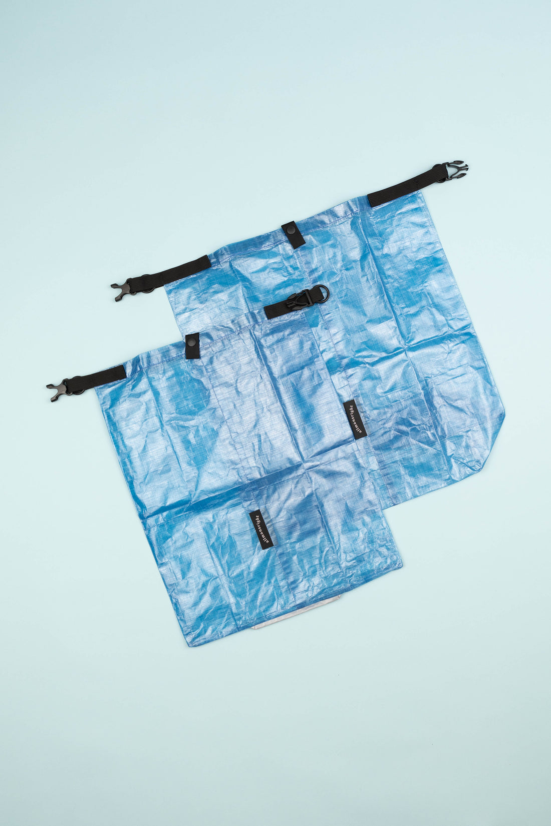 Allmansright Björn Food Bag Large - Blue made of Dyneema® Composite Fabric, perfect for outdoor adventures.