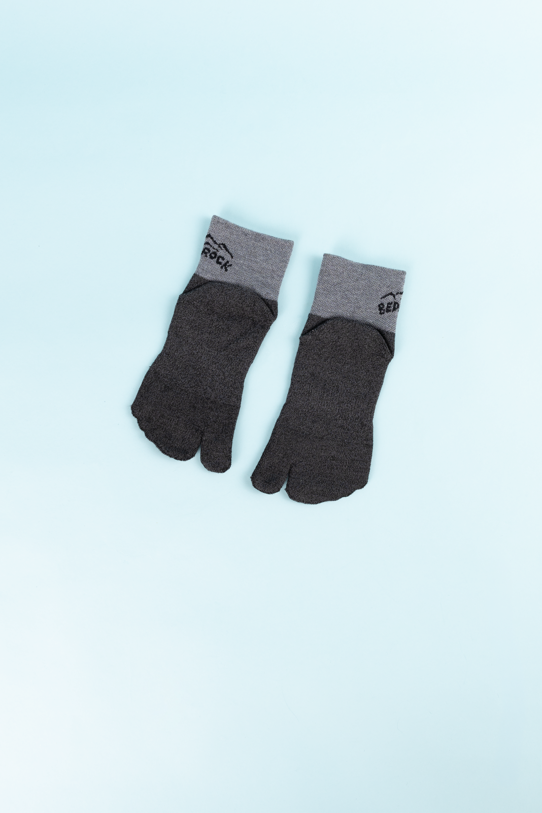 Bedrock Sandals x Injinji Mini-Crew Split Toe Socks - Granite