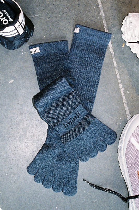 Injinji Coolmax Trail Toe Socks - Granite | Coffee Outdoors