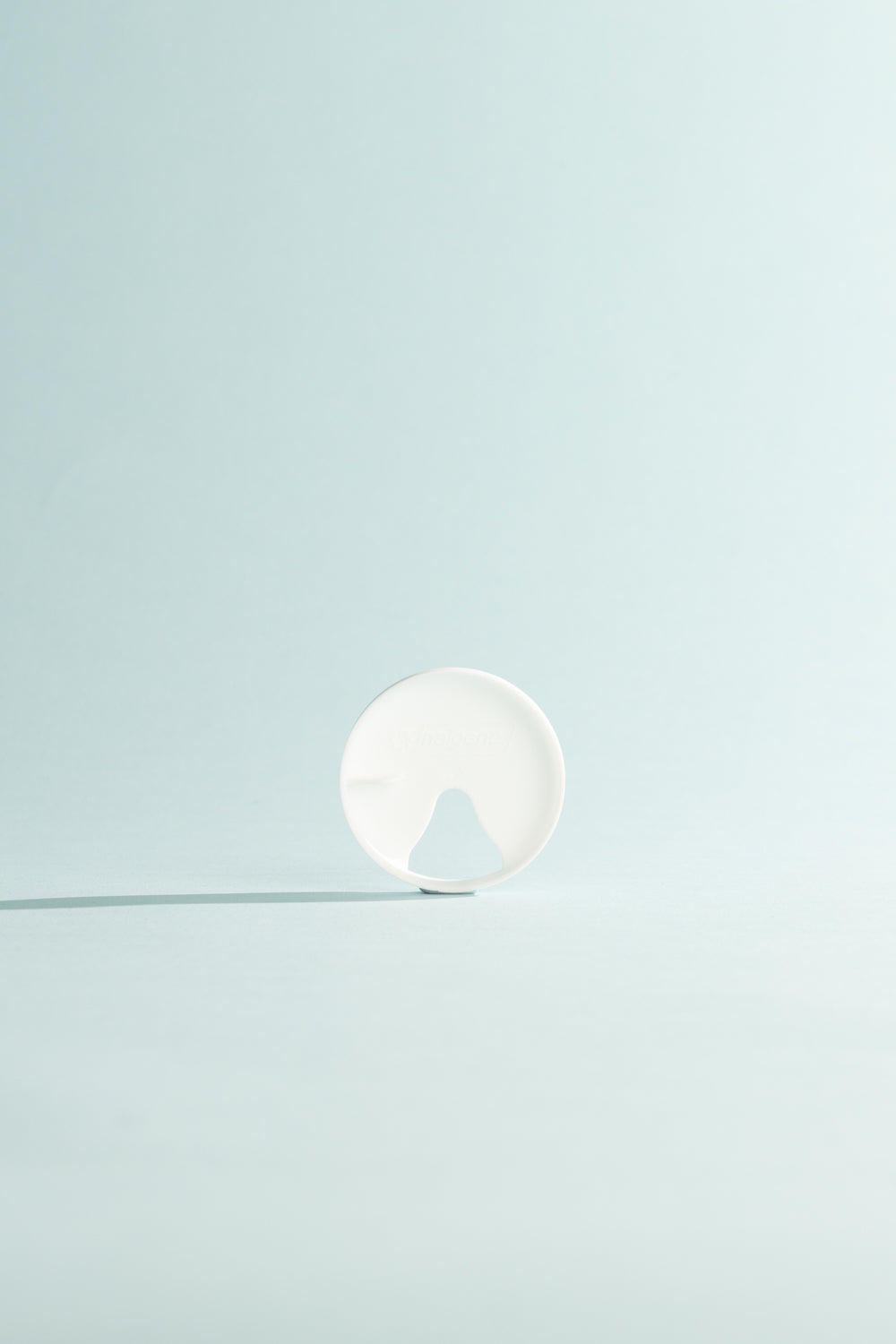 Nalgene Easy Sipper - White, perfect for sipping from Nalgene 1L Wide Mouth Bottles without spills.