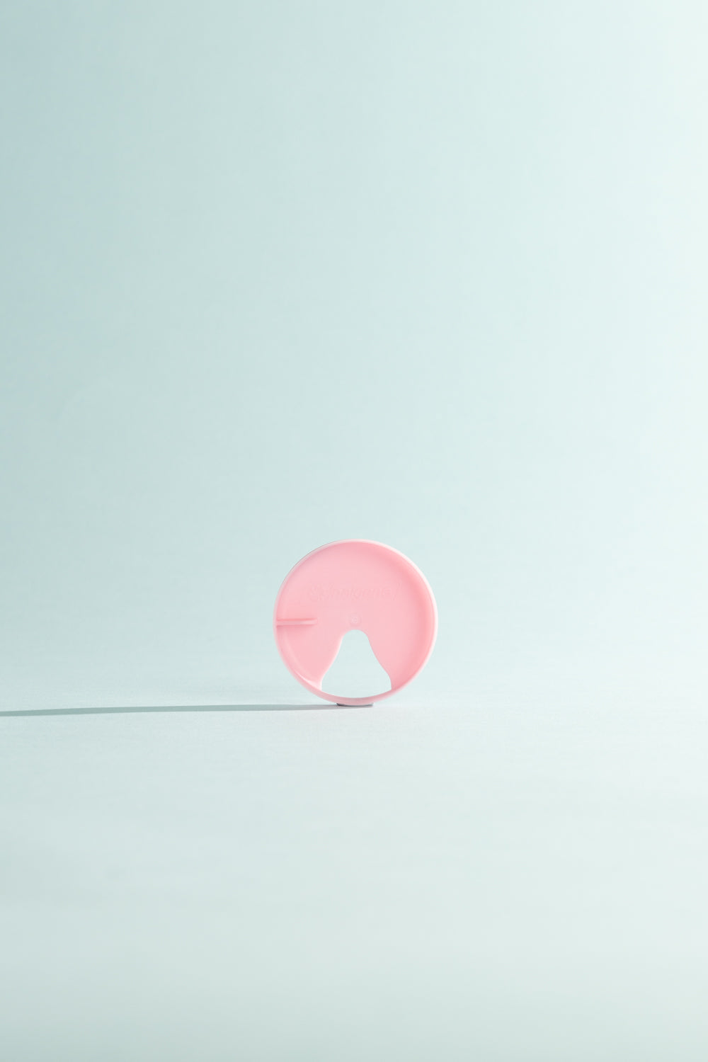 Nalgene Easy Sipper - Pink, designed for easy sipping from Nalgene 1L Wide Mouth Bottles.
