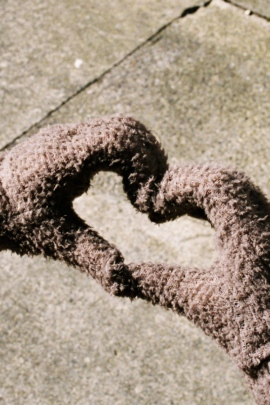 Satisfy FuzzFleece™ AD Gloves - Falcon