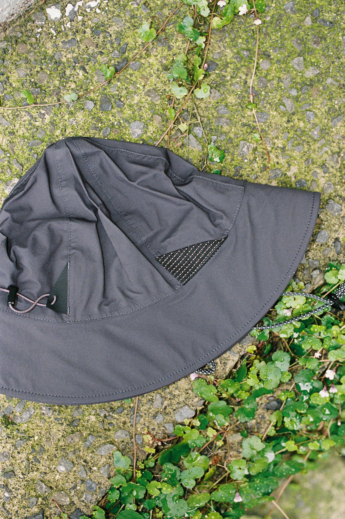 Mordoll Waterproof Bucket Hat - Raven