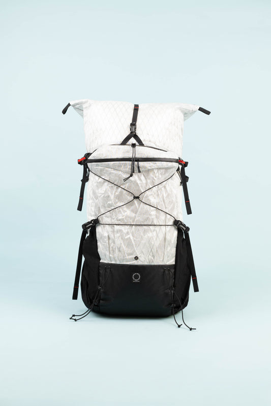 THREE Backpack - UX10 White Zip