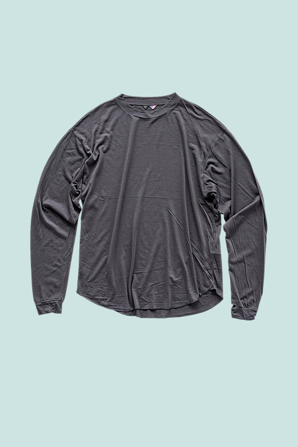 Creeper Crew Merino v2.0 in Magnet, flat lay front