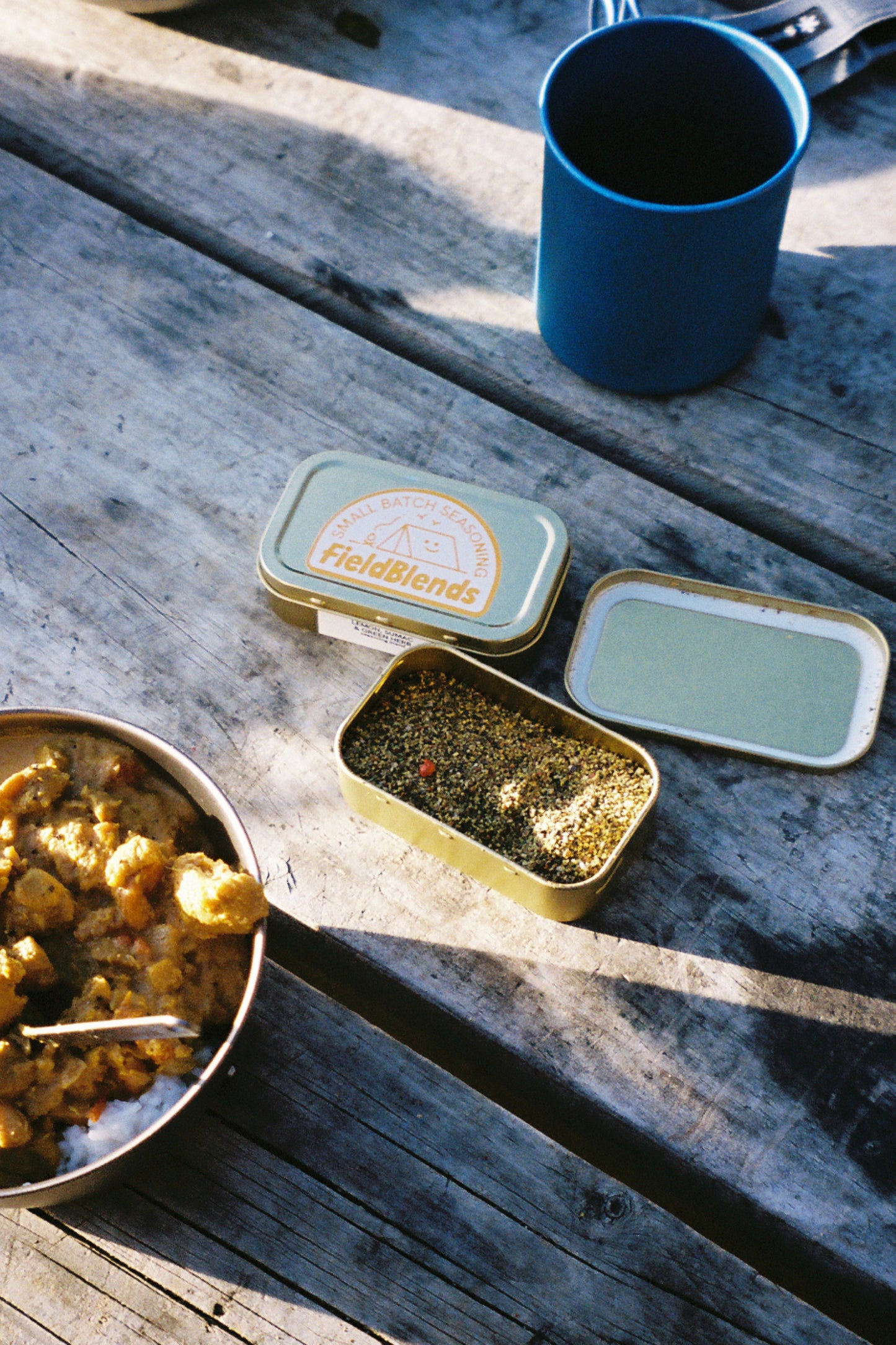Field Blends Lemon, Sumac & Green Herb - Camping Tin