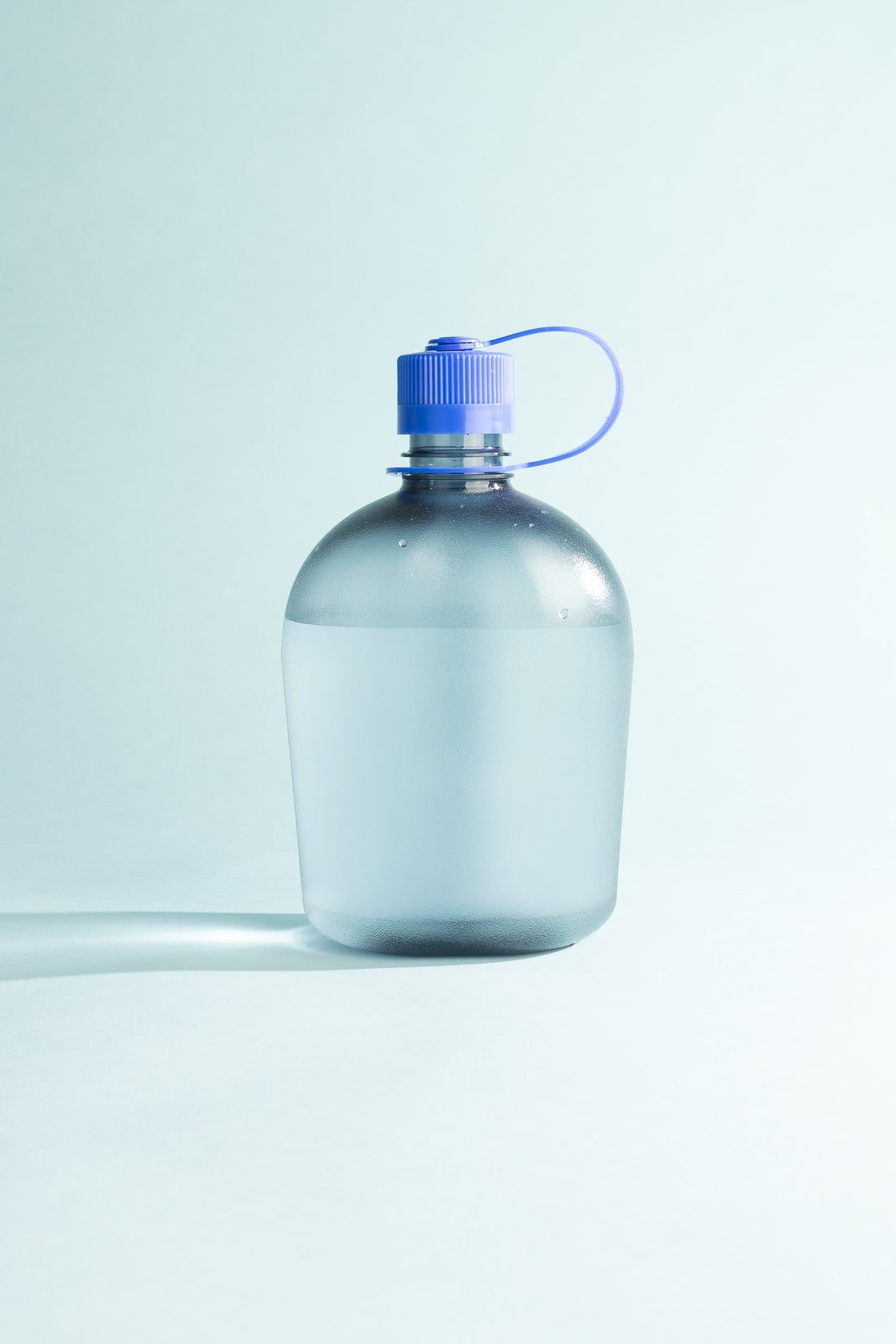 Nalgene Oasis N/M 1L in Grey, view 3.