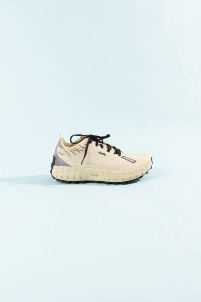 001A - Almond