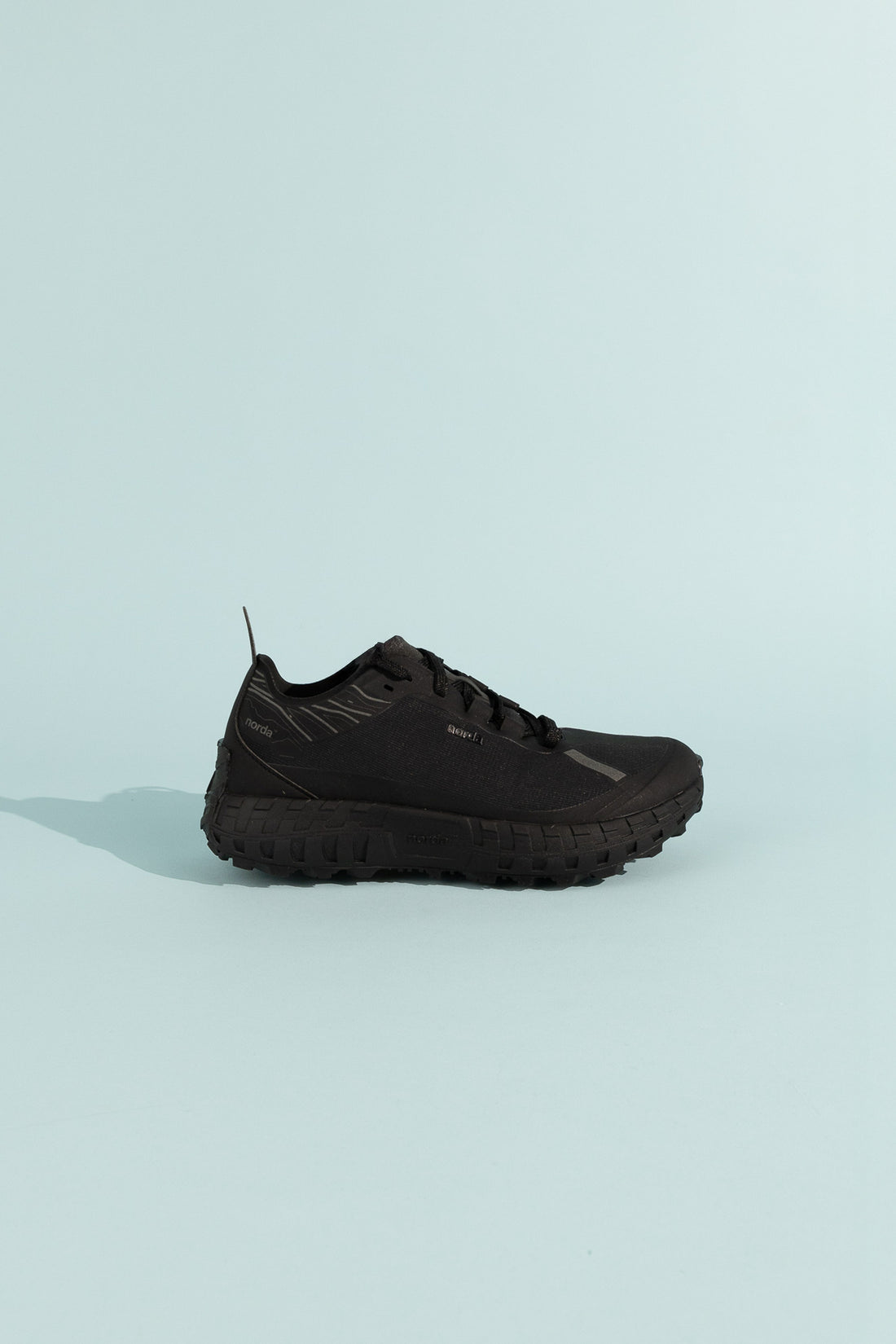 Norda Run 001A in Stealth Black, view 4.