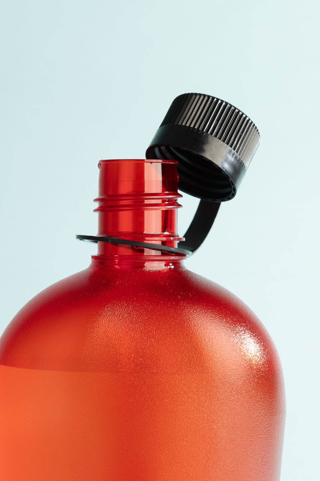 Nalgene Oasis N/M 1L in Red, view 2.