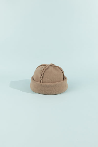 Fleece Toque in polar taupe, made from lightweight Polartec fleece, perfect for cozy warmth in cooler weather.