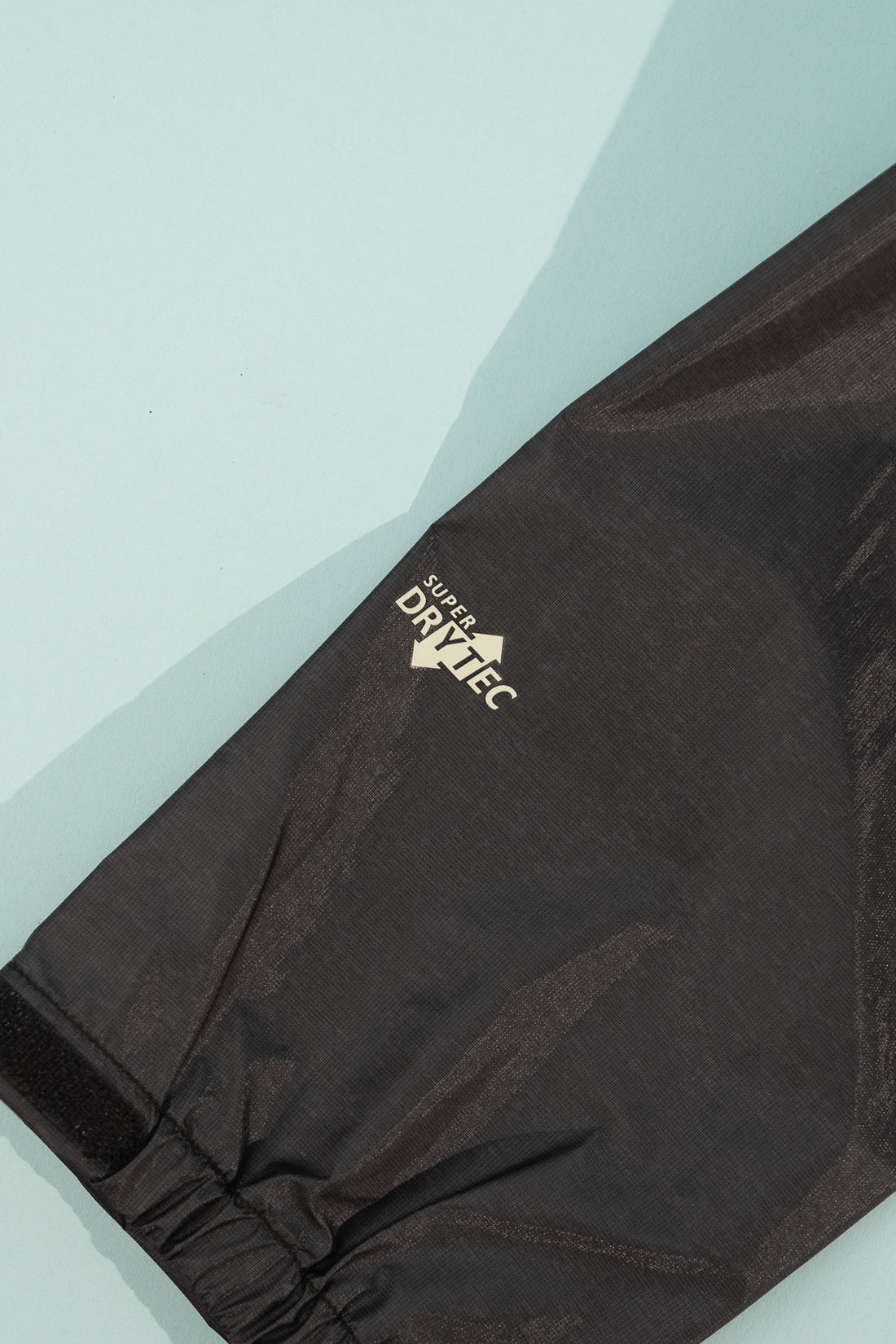 US Women's Versalite Jacket showcasing DRY-TEC fabric detail on sleeve