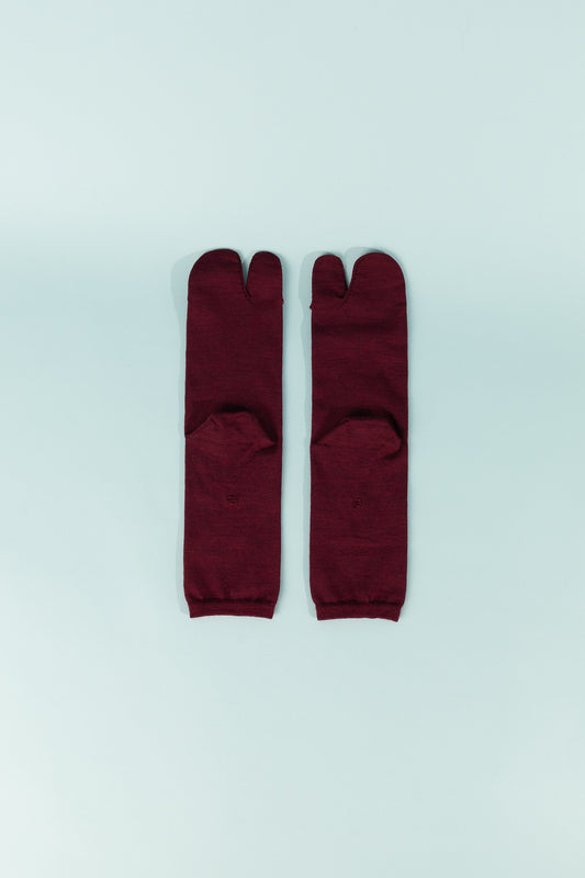 Laceflower Baselayer Tabi Socks - Bordeaux