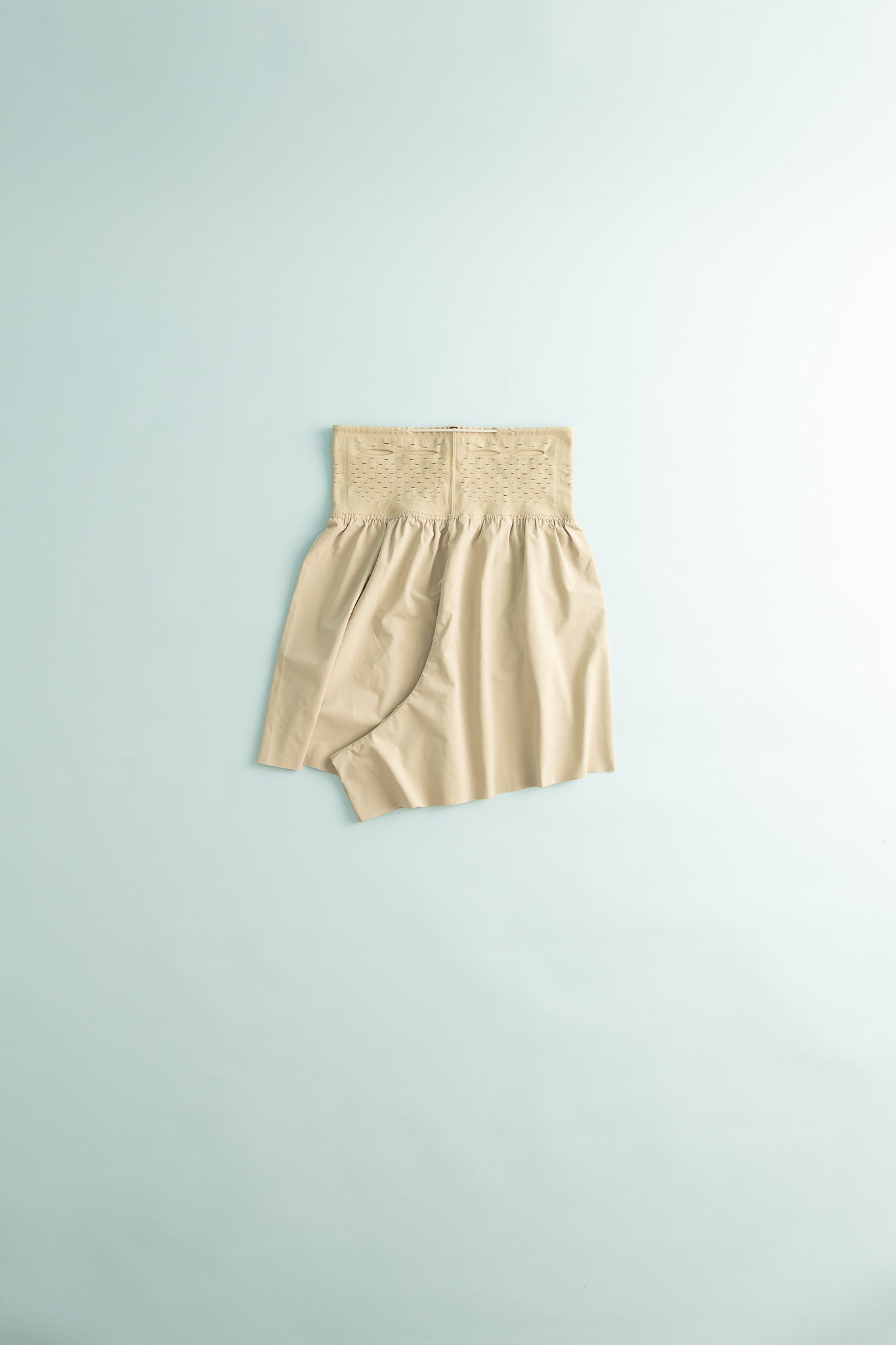 Warp Short Short in Plaza Taupe featuring a unique waistband with integrated pockets.