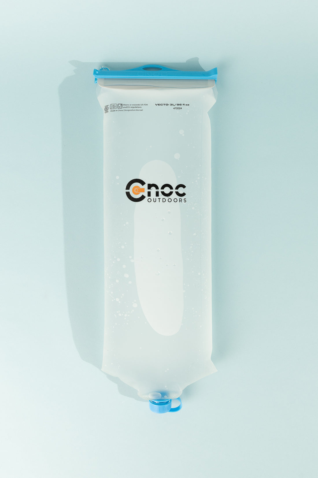 Vecto 3L Water Bladder with 28mm thread and dual opening system for easy filling.