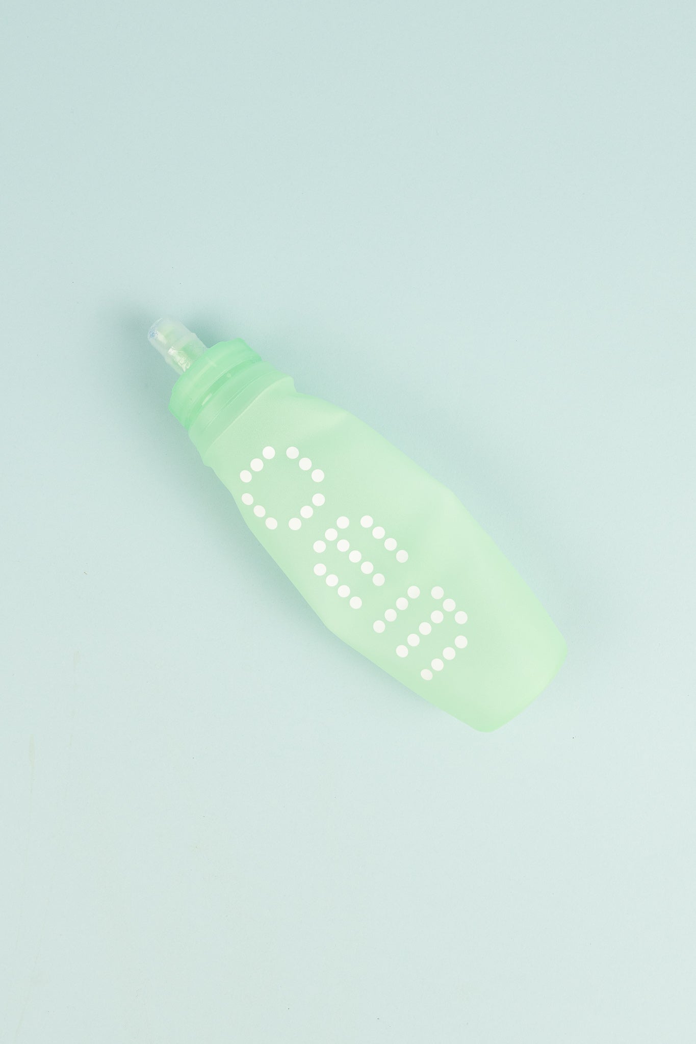 OEM Soft Flask 473ml in green, lightweight and collapsible for hydration during exercise.