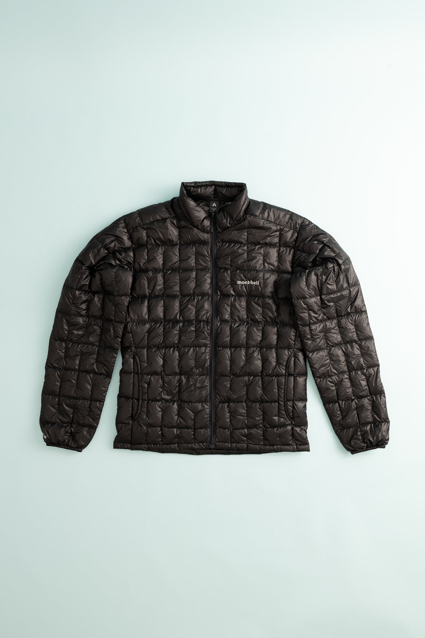US Mens Plasma 1000 Down Jacket - Black, featuring lightweight down insulation and a quilted design.
