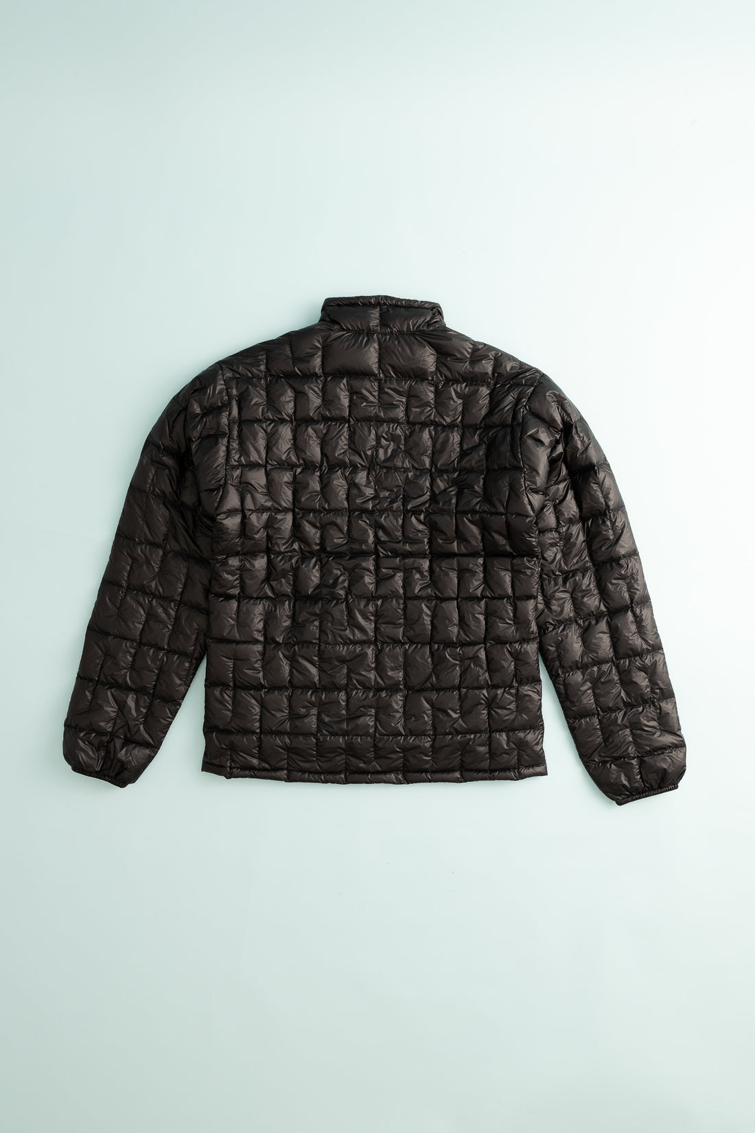 US Men's Plasma 1000 Down Jacket in black, showcasing a lightweight and warm design.