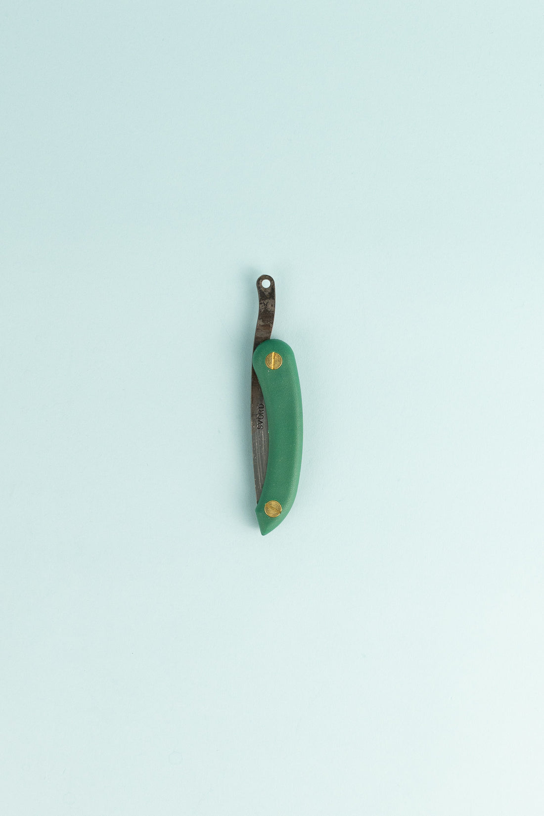 Peasant Knife Mini - Dark Green featuring a handcrafted design with a high-grade carbon blade.