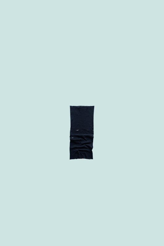 Warp Gaiter in Phantom, flat lay front