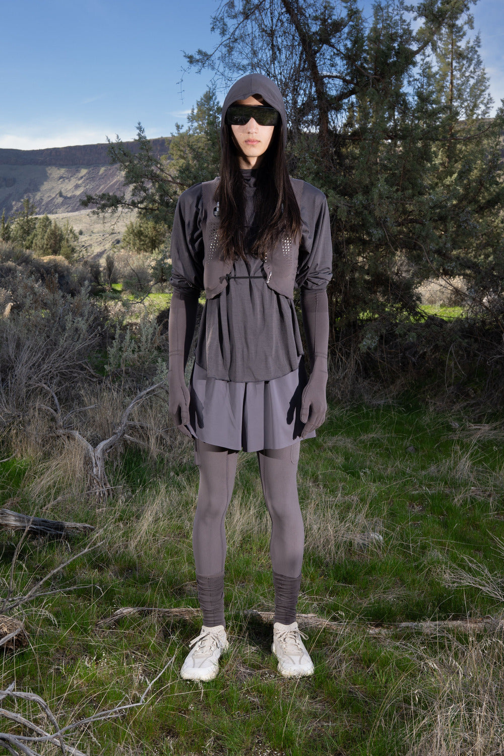 Warp Short Short in Rabbit, product photo 3