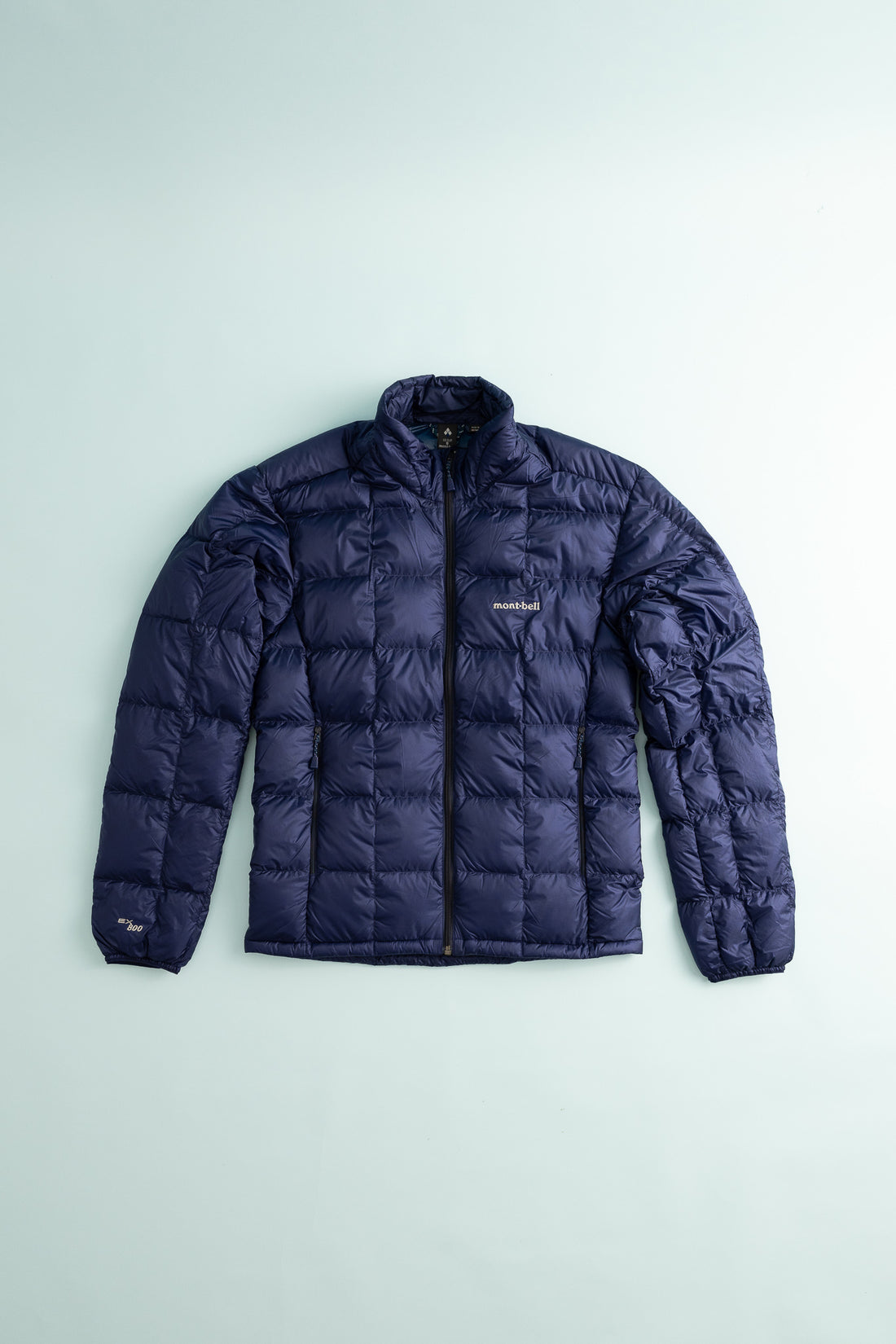 US Men's Superior 800 Down Jacket in navy, showcasing its lightweight and warmth features.